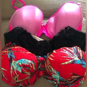 Lot of 3 Victoria’s Secret Bras - Size 34DD